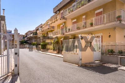 Appartamento in vendita a Palermo, Cruilla... - foto 1