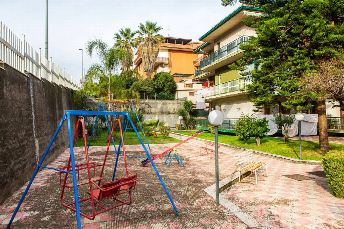 Appartamento in vendita ad Aci Catena - foto 3