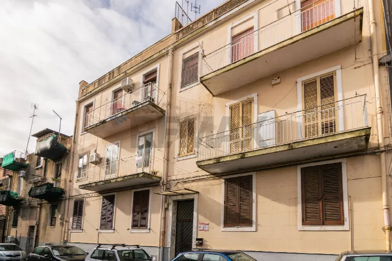Appartamento in vendita a Catania, Ferrarotto, Palestro, Calcare - foto 1