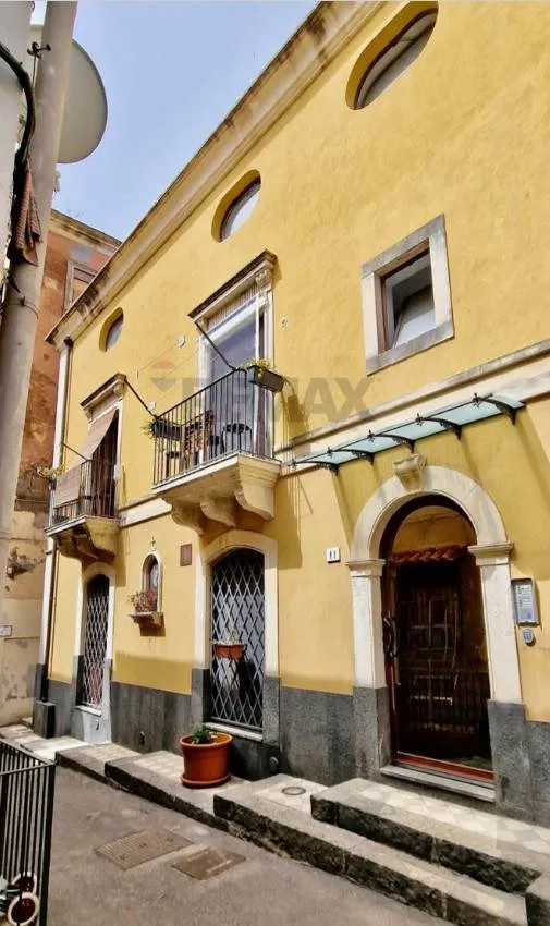 Appartamento in vendita a Catania, Centro Storico, Porto - foto 1