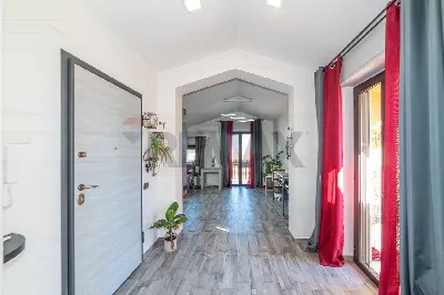 Appartamento in vendita a Aci Sant'Antonio - foto 2