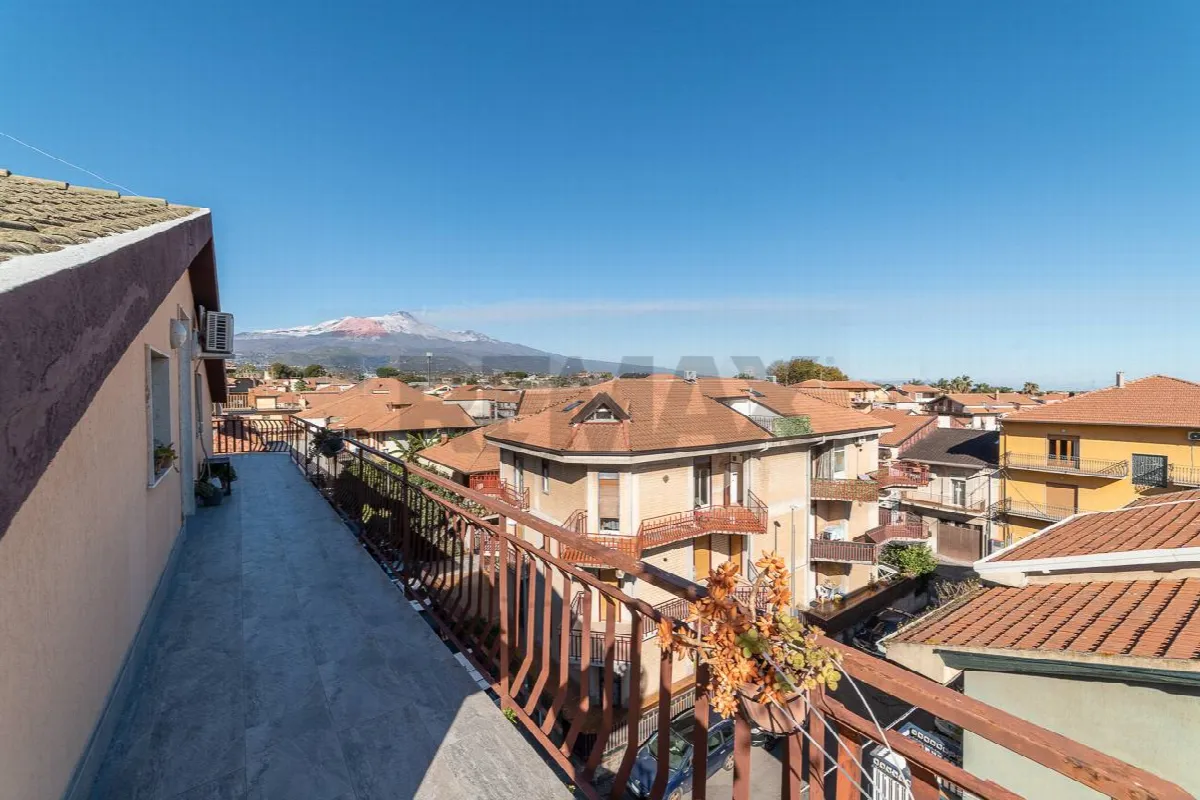 Appartamento in vendita ad Aci Sant'Antonio - foto 4