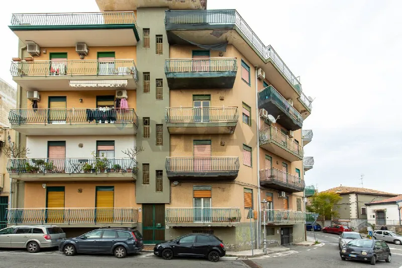 Appartamento in vendita ad Aci Catena - foto 1