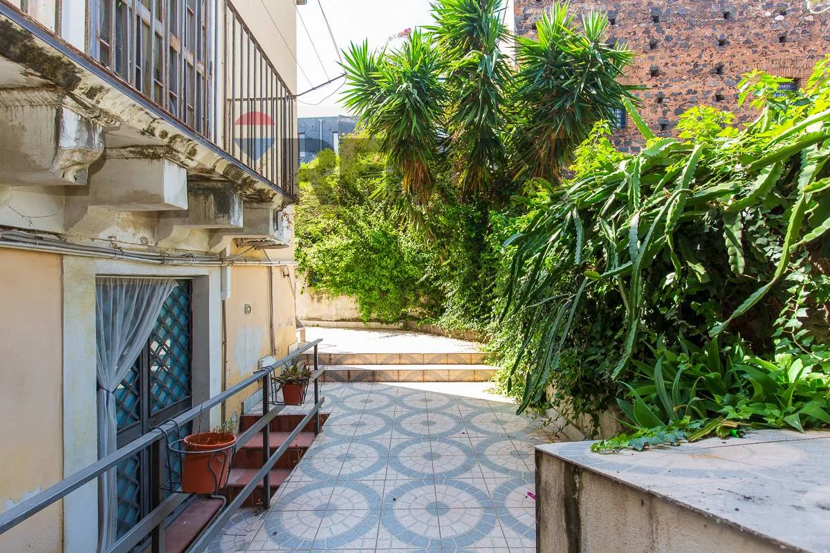 Appartamento in vendita a Catania, Centro Storico, Porto - foto 3