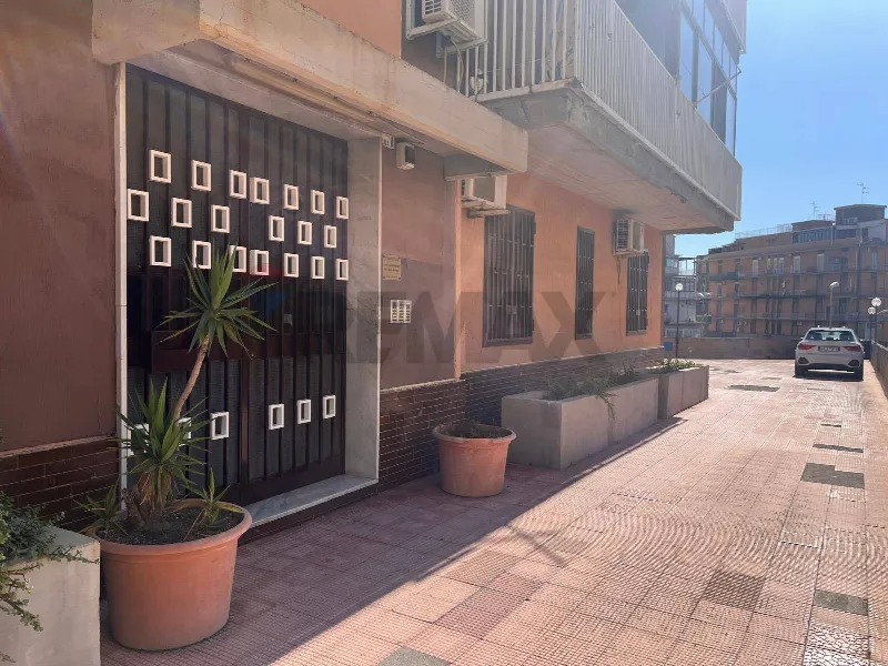 Appartamento in vendita a Catania, Rapisardi, Ballo, Cibele - foto 1