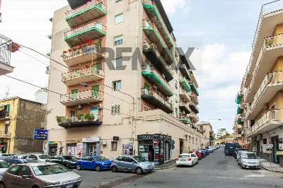 Appartamento in vendita a Catania, Rapisar... - foto 1