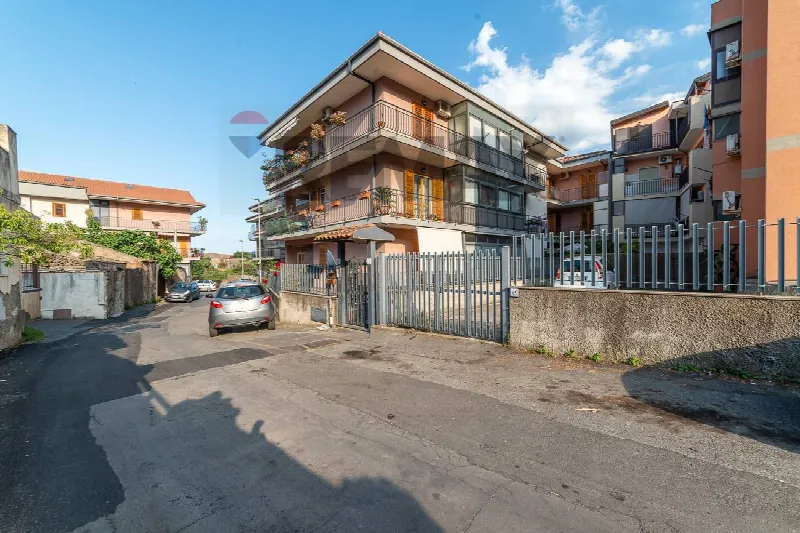 Appartamento in vendita ad Aci Catena - foto 1