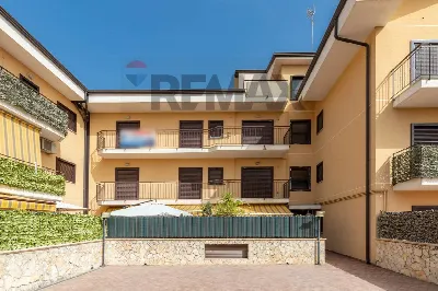 Attico in vendita a Motta Sant'Anastasia - foto 1