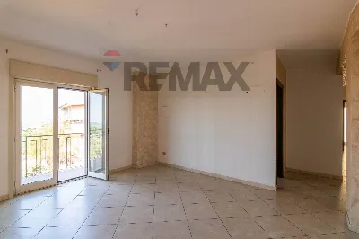 Appartamento in vendita a Camporotondo Etn... - foto 2