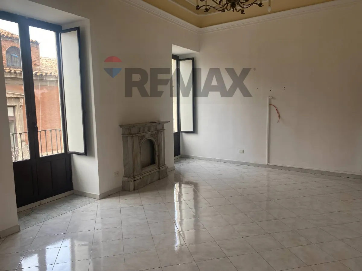 Appartamento in vendita a Catania, Centro Storico, Porto - foto 2