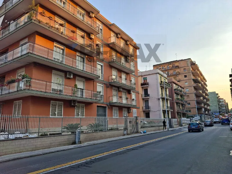 Appartamento in vendita a Catania, Vulcania, Borgo - foto 1