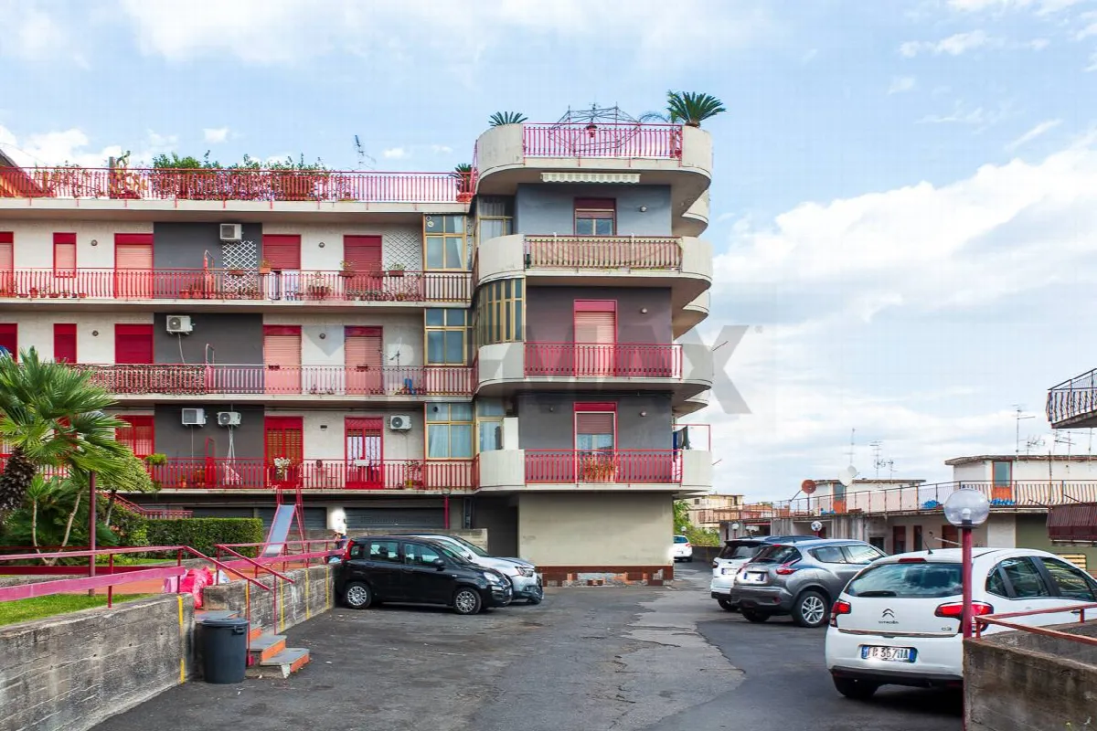 Appartamento in vendita ad Aci Catena - foto 2