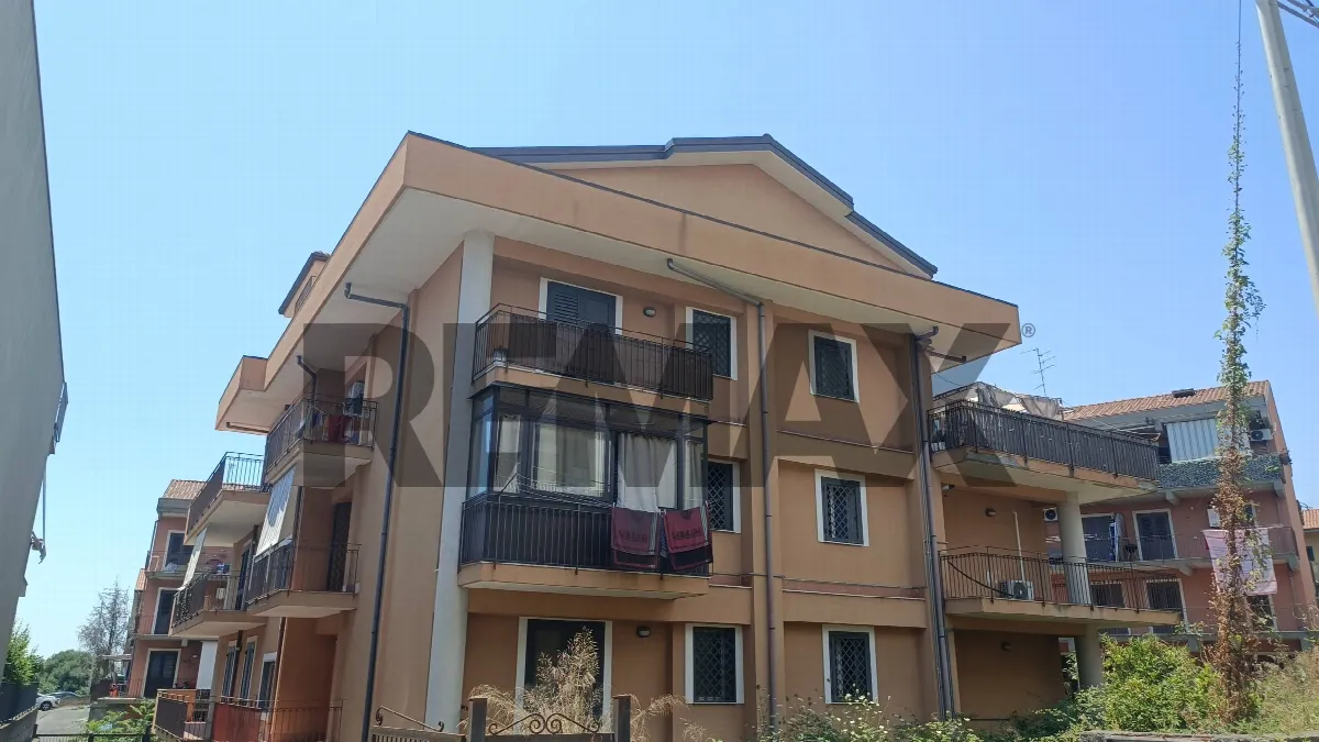 Appartamento in vendita ad Aci Catena - foto 3
