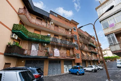 Appartamento in vendita a Aci Catena - foto 1