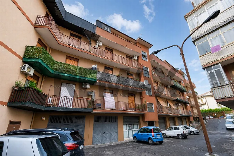 Appartamento in vendita ad Aci Catena - foto 1
