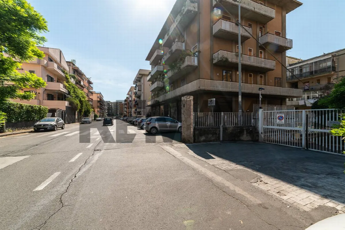 Appartamento in vendita a Catania, Vulcania, Borgo - foto 2