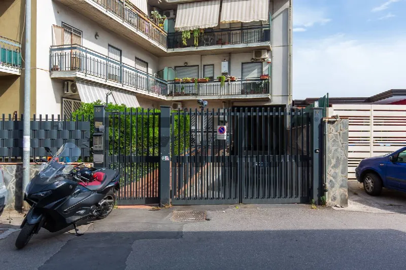 Appartamento in vendita a Camporotondo Etneo - foto 1