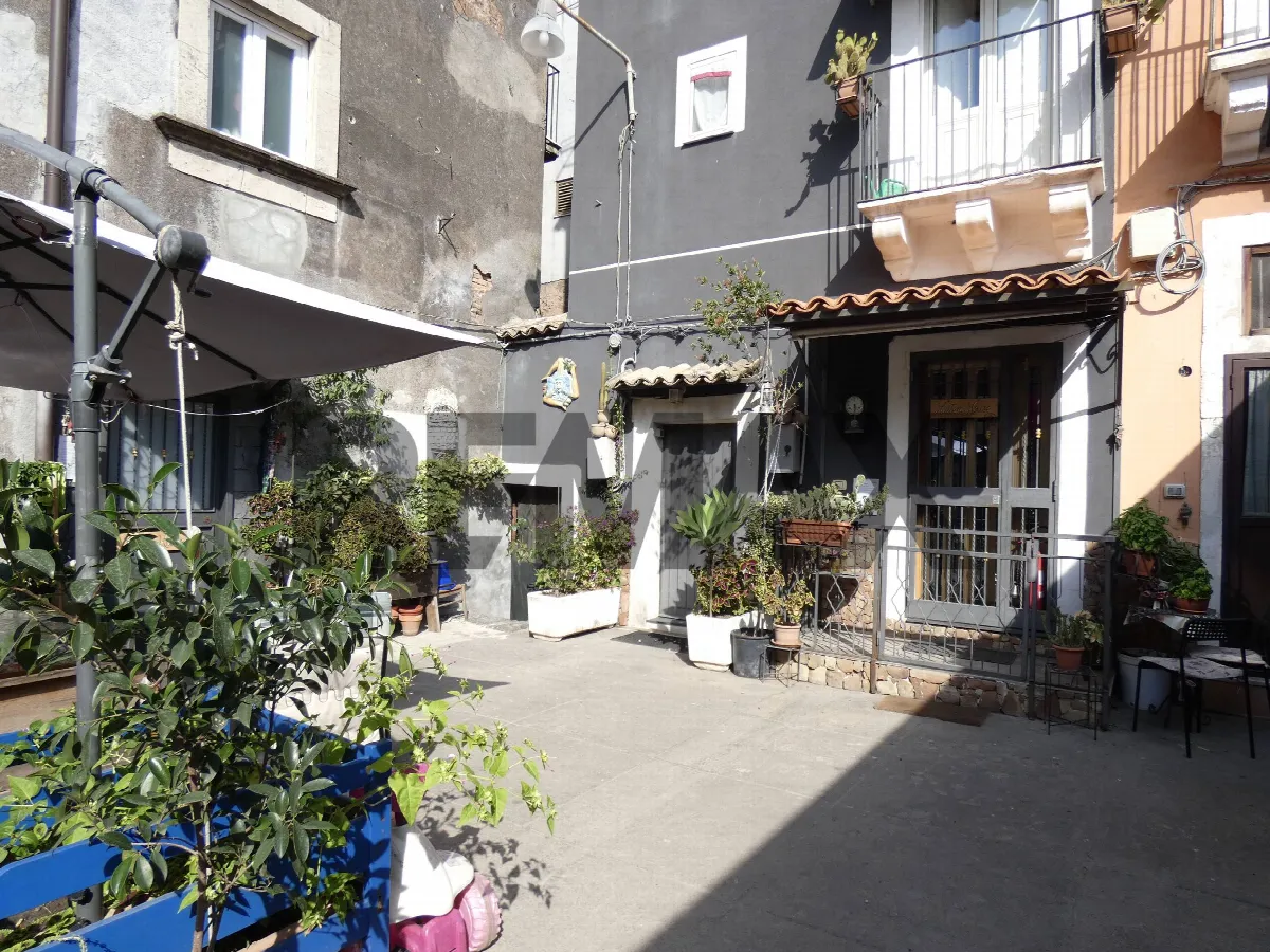 Appartamento in vendita a Catania, Centro Storico, Porto - foto 3