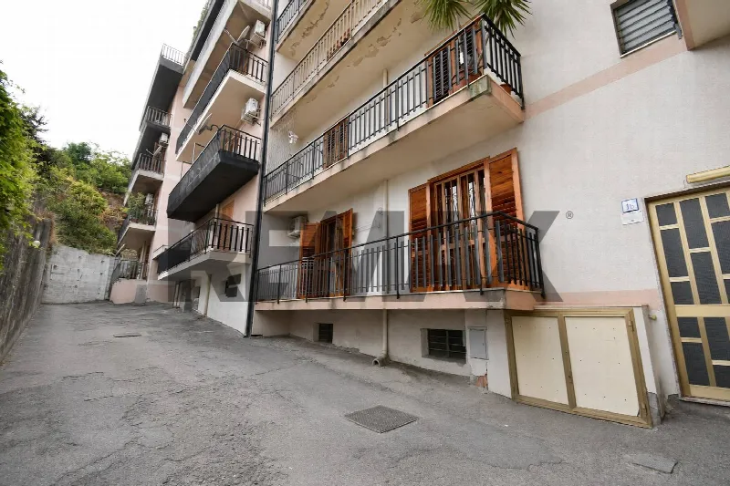 Appartamento in vendita ad Aci Catena - foto 1