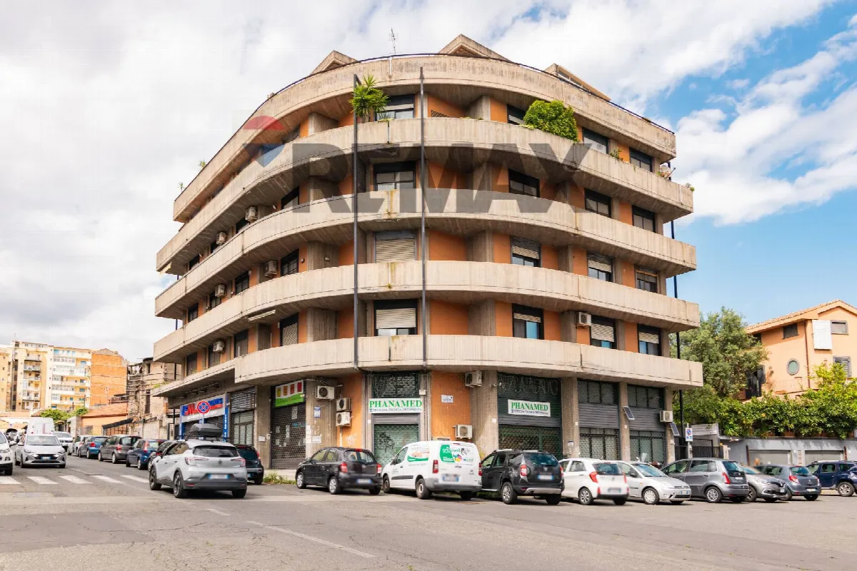 Appartamento in vendita a Catania, Vulcania, Borgo - foto 2