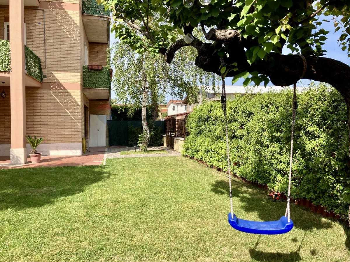 Appartamento in vendita a Roma, Axa, Casal Palocco, Infernetto - foto 2