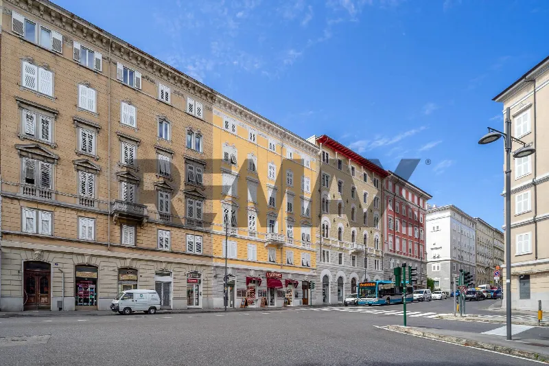 Appartamento in vendita a Trieste, San Giacomo, Chiarbola, Ponziana - foto 1