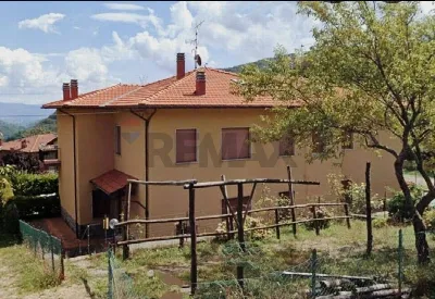 Appartamento in vendita a Montemignaio - foto 1