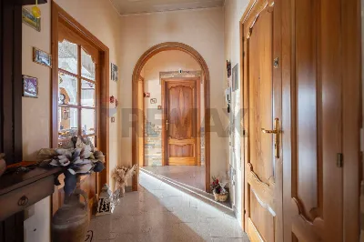 Appartamento in vendita a Falconara Maritt... - foto 2