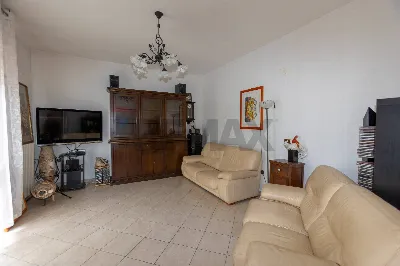 Appartamento in vendita a Monte Roberto - foto 8