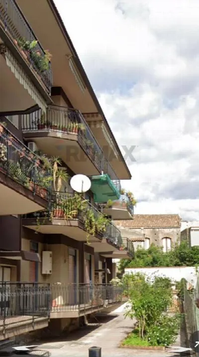 Appartamento in vendita a Fiumefreddo di S... - foto 2