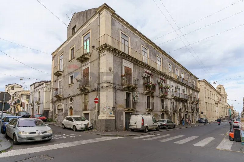 Appartamento in vendita a Catania, Centro Storico, Porto - foto 1