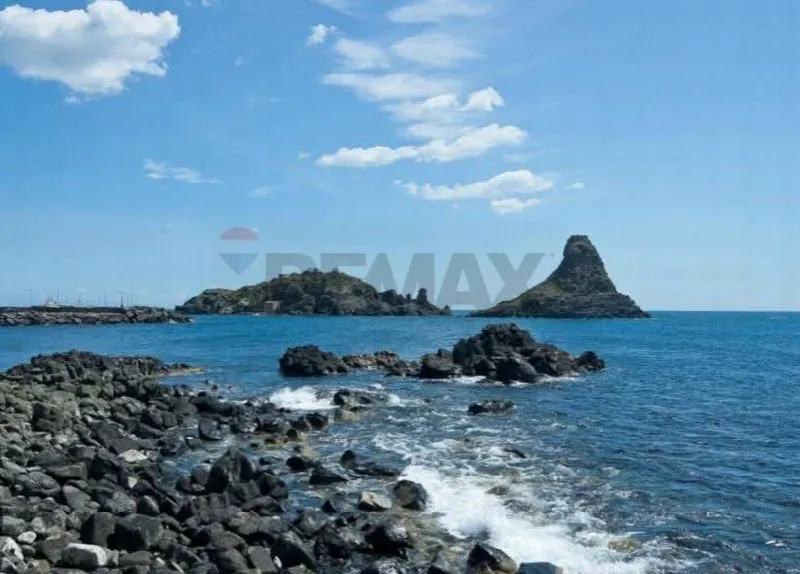 Appartamento in vendita ad Aci Castello - foto 1