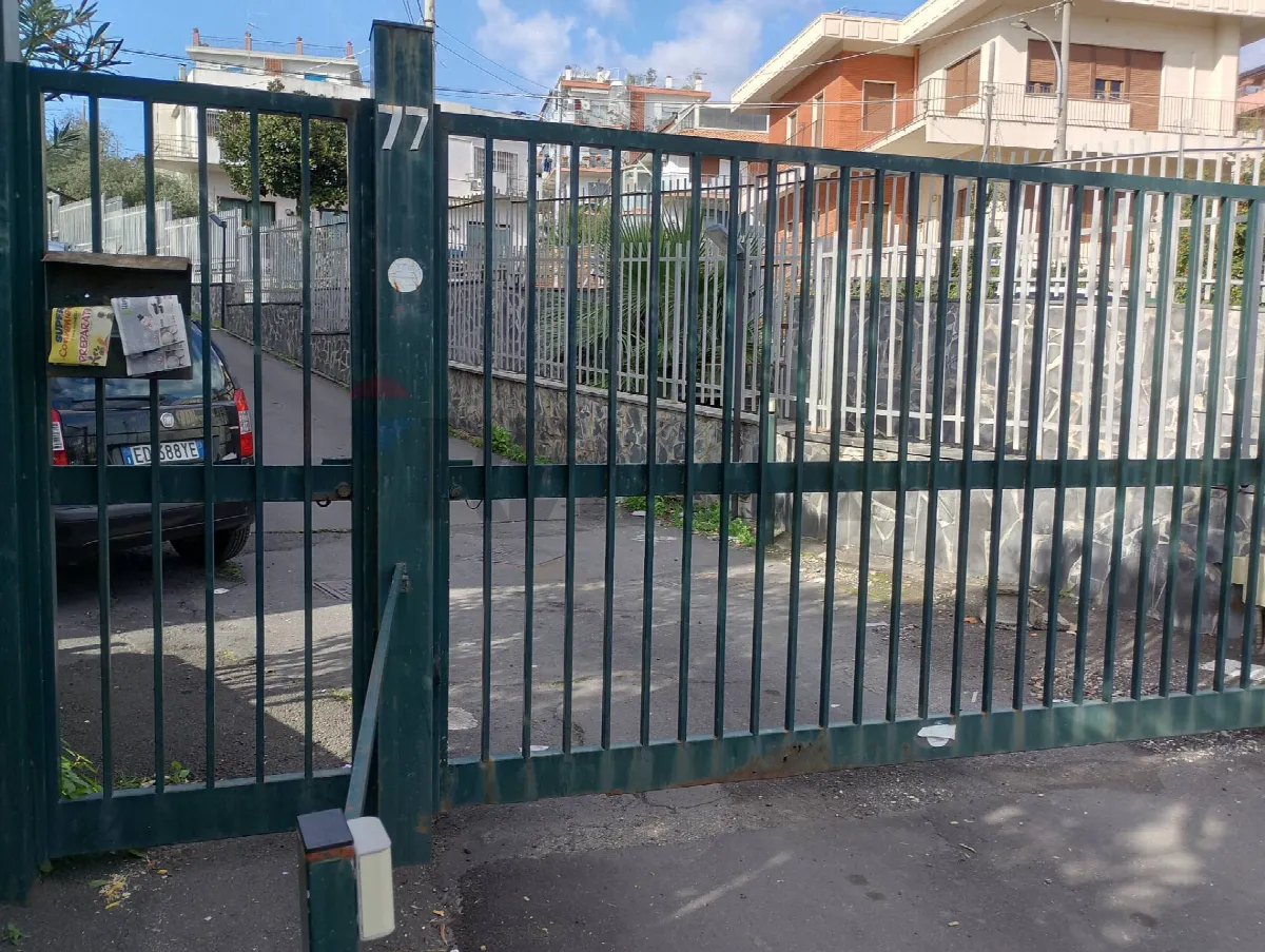 Appartamento in vendita ad Aci Castello - foto 3