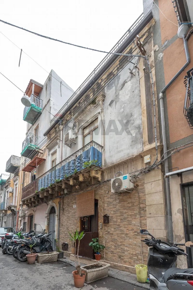 Appartamento in vendita a Catania, Centro Storico, Porto - foto 1