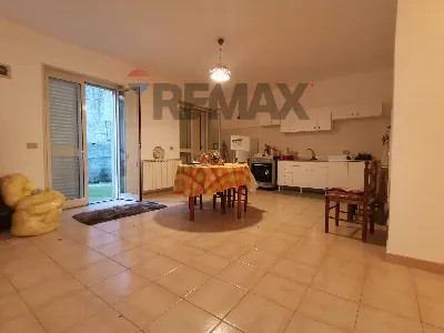Appartamento a Santa Lucia del Mela