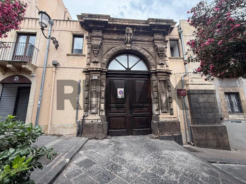 Appartamento in vendita a Catania, Centro Storico, Porto - foto 1