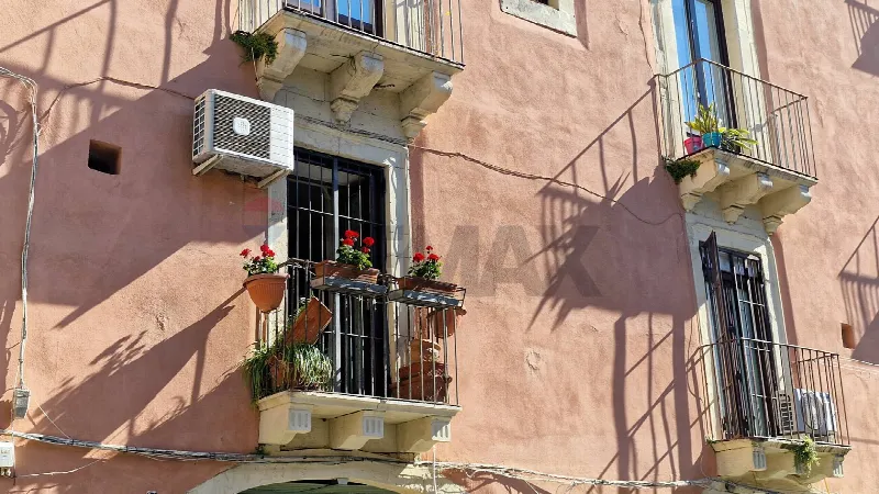 Appartamento in vendita a Catania, Centro Storico, Porto - foto 1