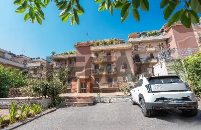 Appartamento in vendita a Tremestieri Etne... - foto 1