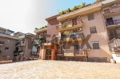 Appartamento in vendita a Tremestieri Etne... - foto 2
