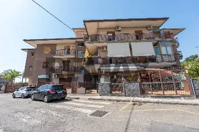 Appartamento a Aci Catena