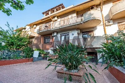 Appartamento in vendita a Catania, Rapisar... - foto 1