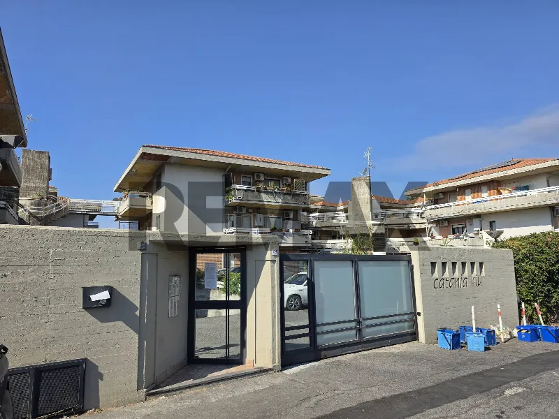Appartamento in vendita ad Aci Castello - foto 1