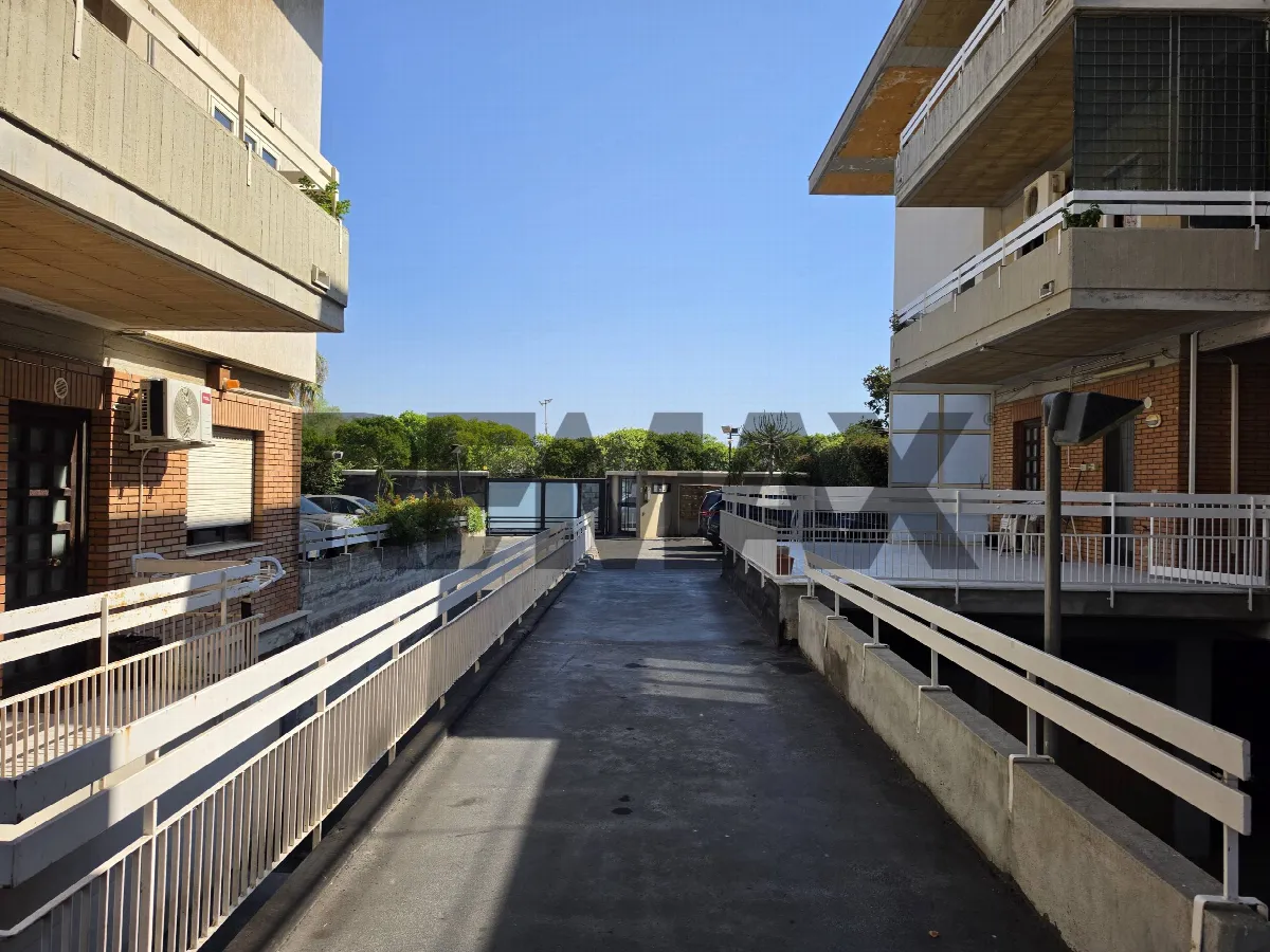Appartamento in vendita ad Aci Castello - foto 3