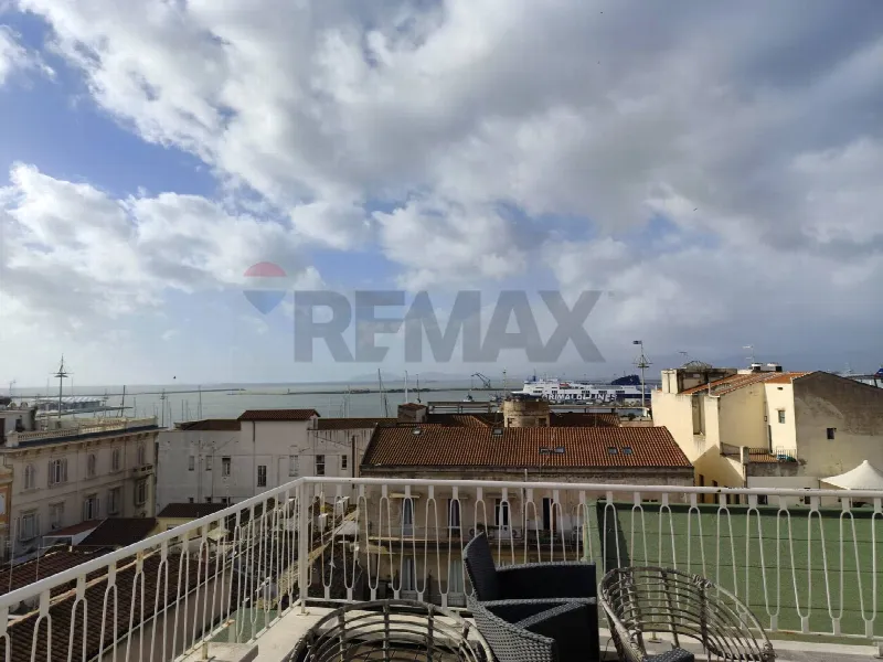 Appartamento in vendita a Cagliari, Centro - foto 1