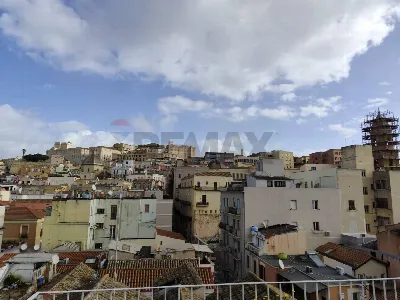 Appartamento in vendita a Cagliari, Centro - foto 2
