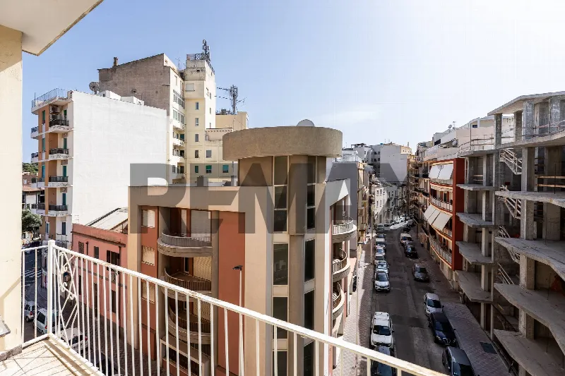 Appartamento in vendita a Cagliari, San Benedetto, Villanova - foto 1