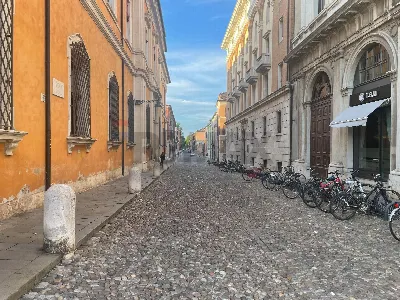 Appartamento in vendita a Ferrara, Centro - foto 2