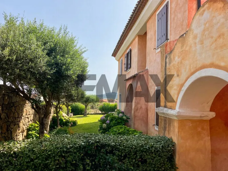 Appartamento in vendita ad Arzachena - foto 1