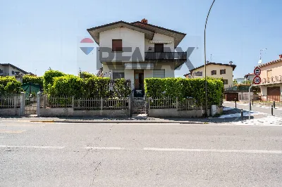 Appartamento in vendita a Desenzano del Ga... - foto 3