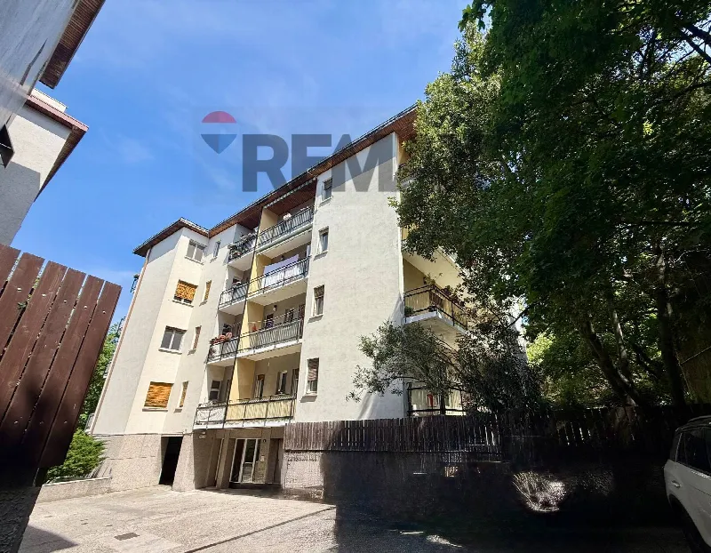 Appartamento in vendita a Trieste, Centro - foto 1